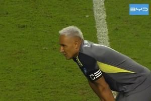 惨痛！世界第45哥斯达黎加无缘美加墨，纳瓦斯迷茫+队友颤抖痛哭